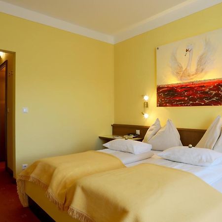 Hotel Zanker Dobriach Bagian luar foto