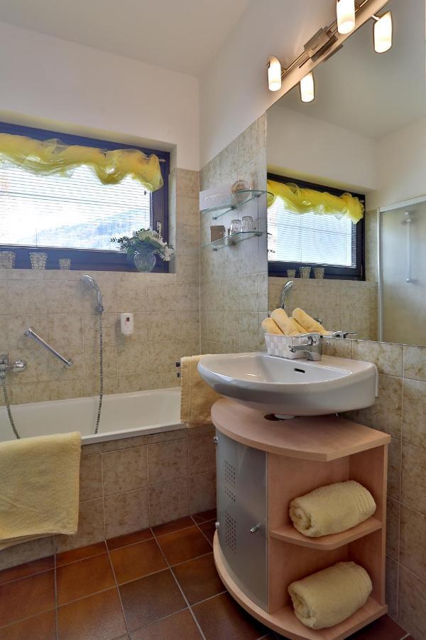 Hotel Zanker Dobriach Bagian luar foto