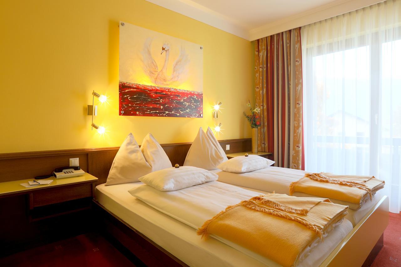 Hotel Zanker Dobriach Bagian luar foto