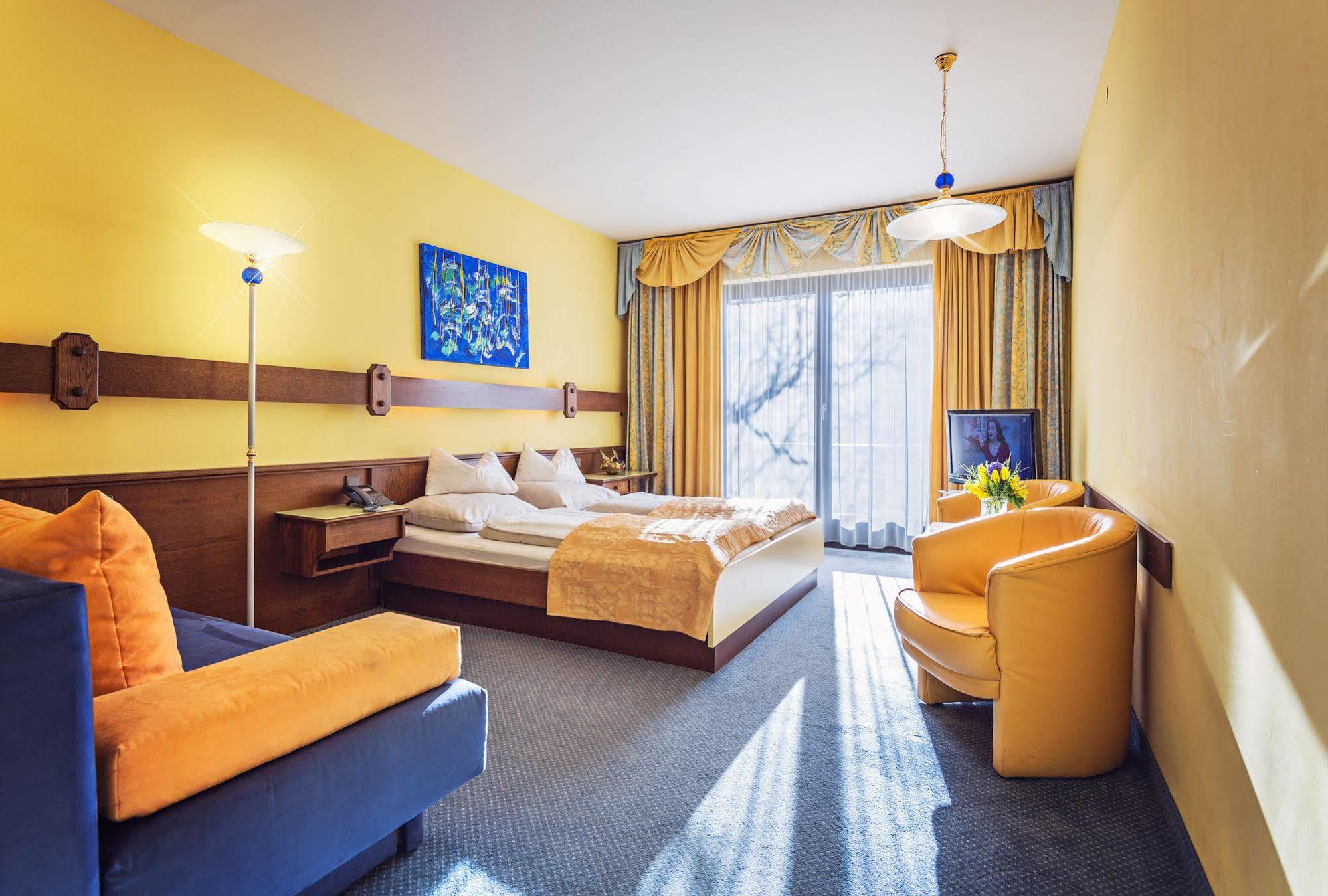 Hotel Zanker Dobriach Bagian luar foto